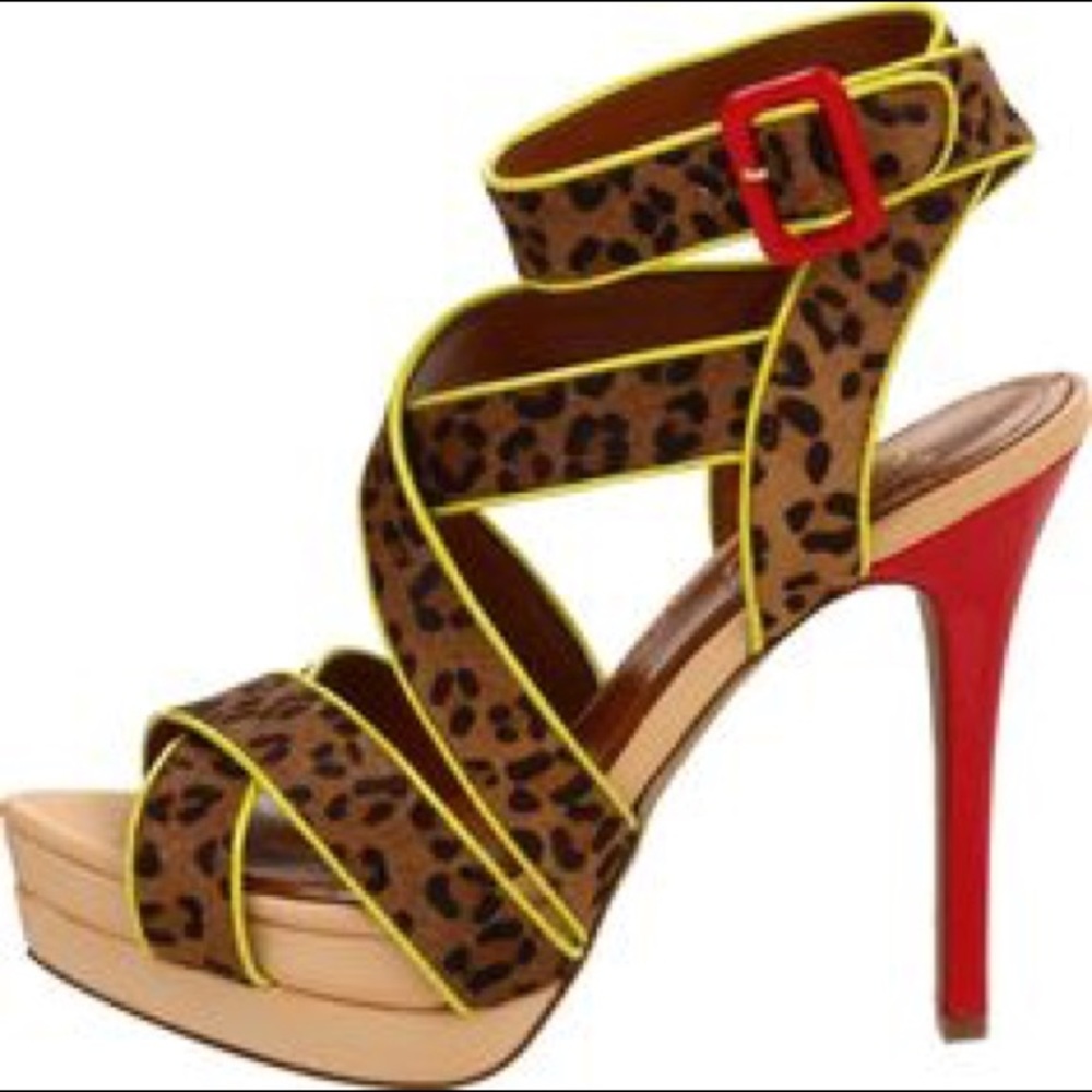 Jessica Simpson heels
